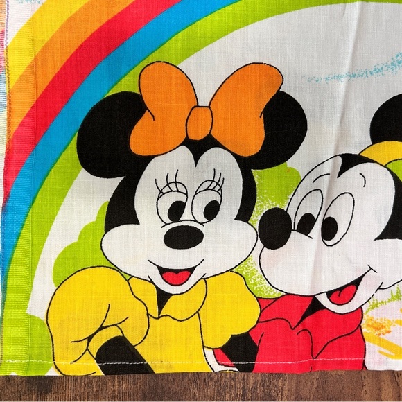 Vintage 1980 Walt Disney Productions Mickey Minnie Mouse Bedsheet Fabric Cartoon - Picture 3 of 7